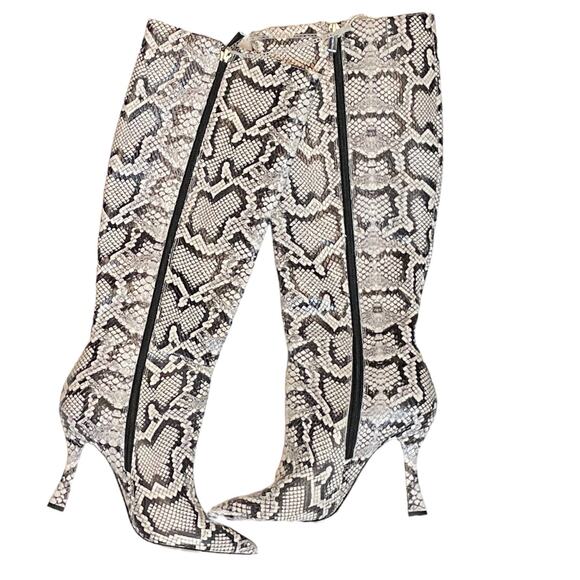 6 Gianni Bini Lennoxe Snake Print Leather Tall Boots White Women’s NWT - Picture 2 of 8